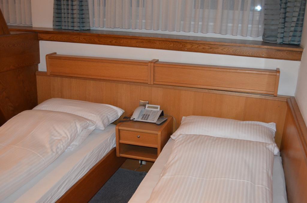 Hotel Drei Schweizer Neuwied Buitenkant foto