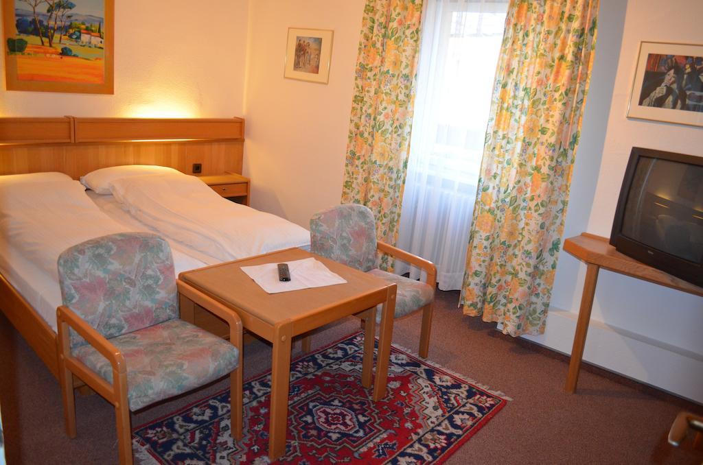 Hotel Drei Schweizer Neuwied Kamer foto